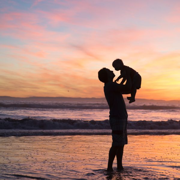 jude-beck-kPeugAckSPo-unsplash father and child at the beach - parenting support